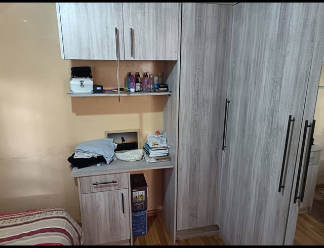 3 BEDROOM FREEHOLD FOR SALE IN MANDELA PARK